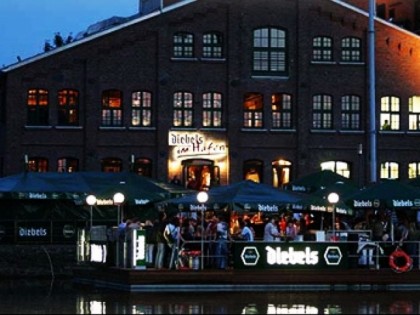 Foto: Diebels im Hafen